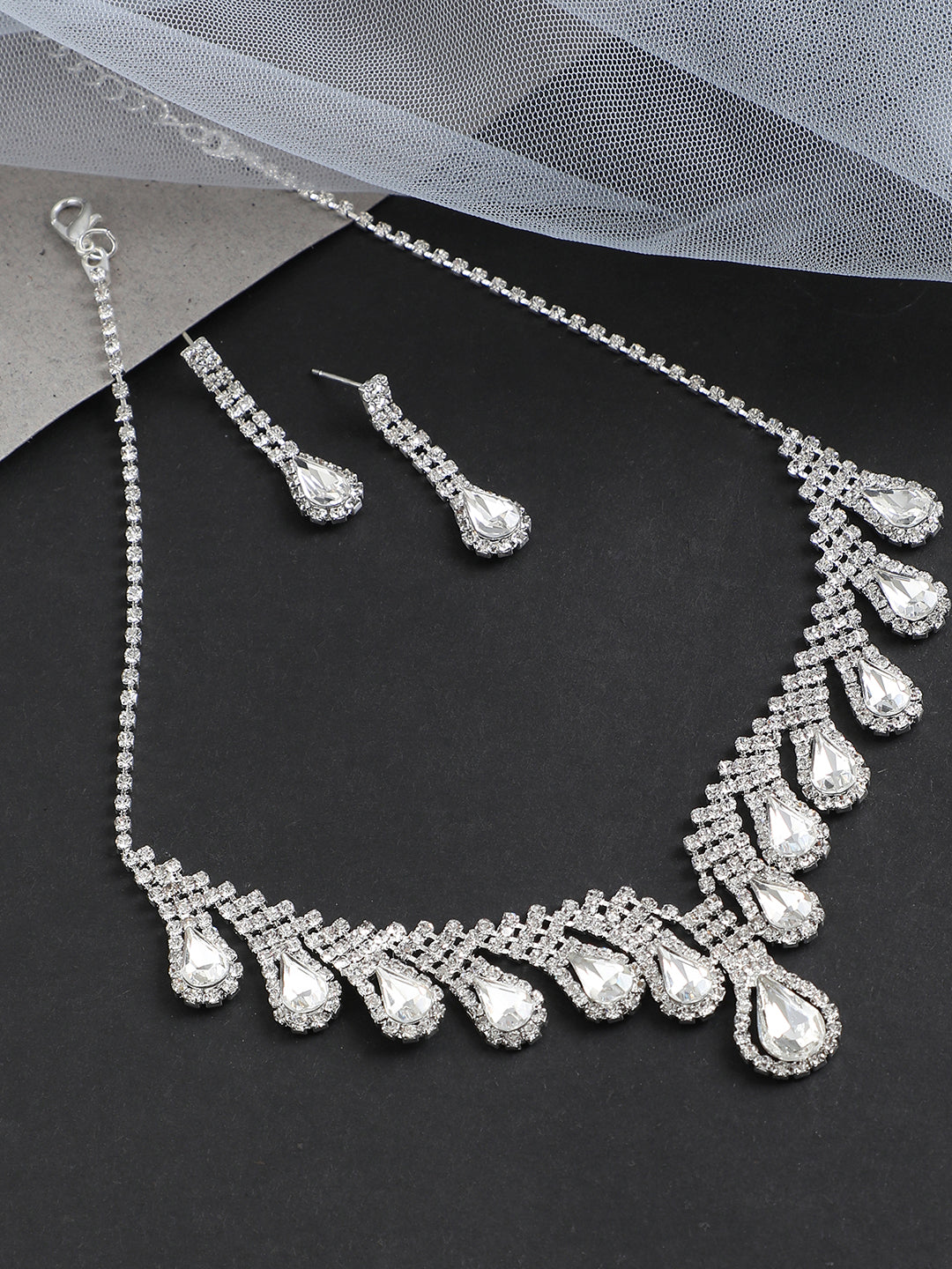 SILVER PLATED PARTY DESIGNER STONE NECKLACE AND EARRING SET FOR WOMEN