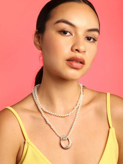 White Pearls Knot Necklace