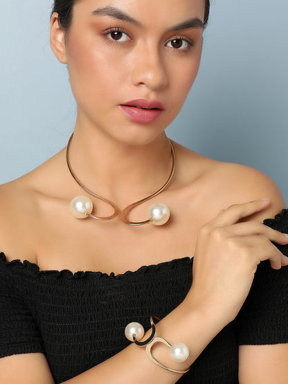 SOHI GOLD FINISH PEARL JEWELLERY SET
