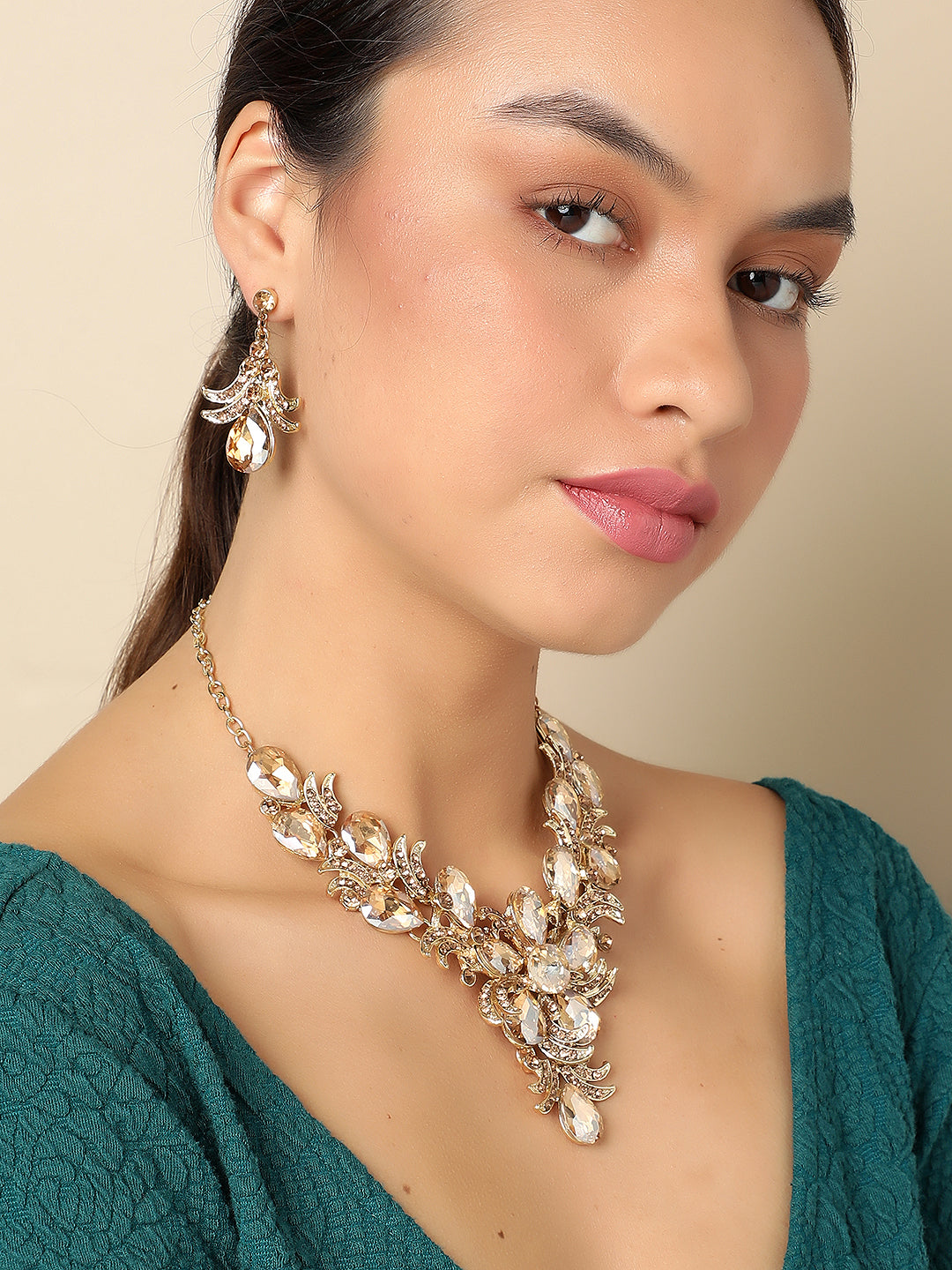 SOHI GOLD STONES NECKLACE & EARRINGS SET