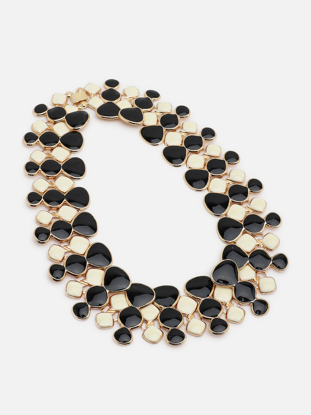 Monochromatic Necklace