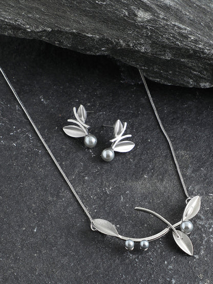 Sleek and Chic Set