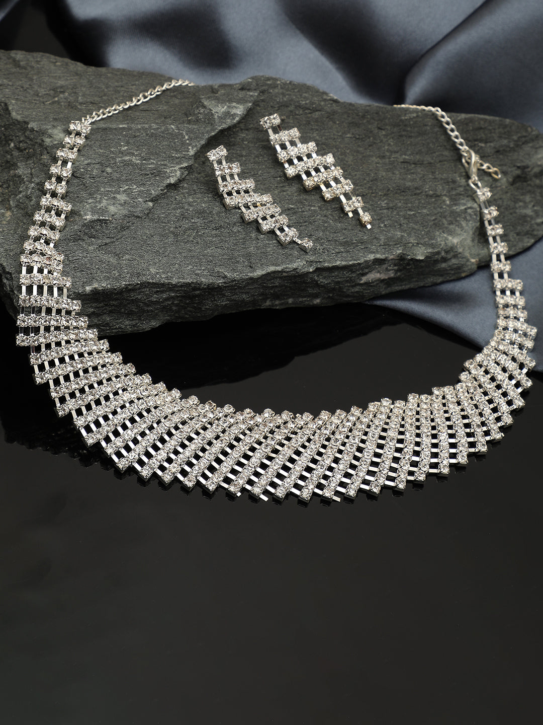 GOLD PLATED CHOKER NECKLACE WITH EARRINGS FOR WOMEN AND GIRLS