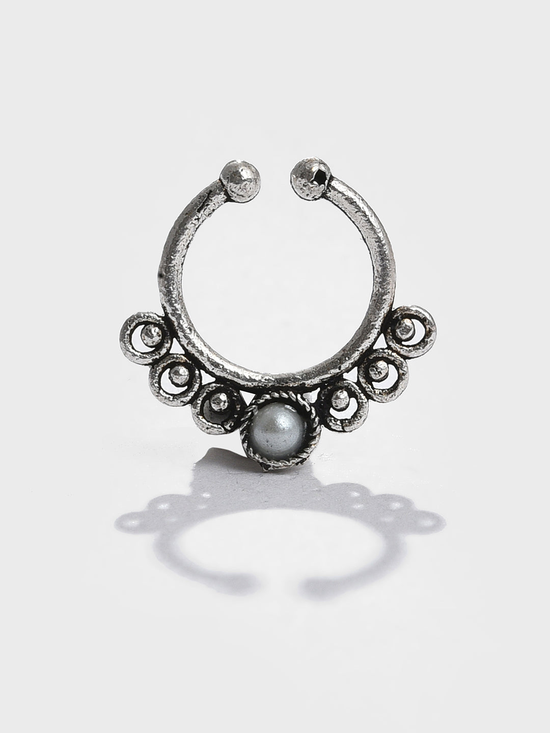 PEARL STUDED SILVER NOSE PIN