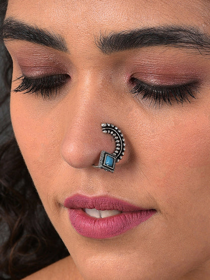 BLUE STONE STUDED NOSE PIN