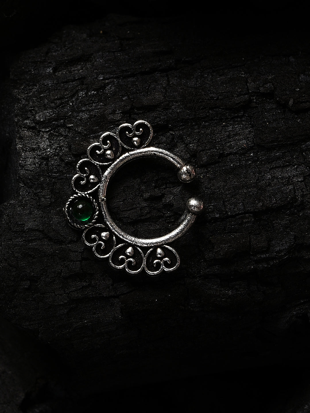GREEN STONE BOHO NOSE PIN