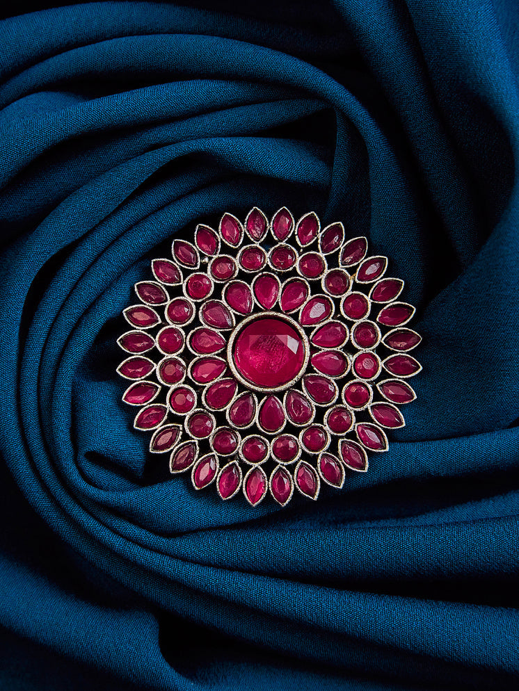 PINK STONES FLOWER SETTING COCKTAIL RING