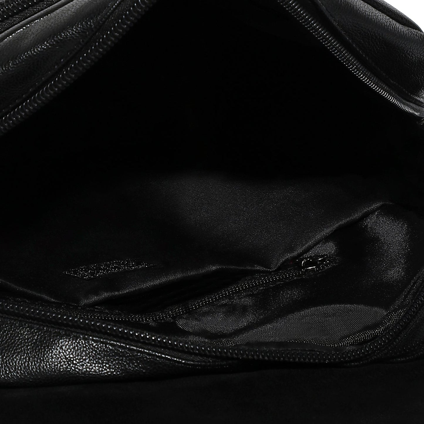 The Voyager Backpack - Carbon Black