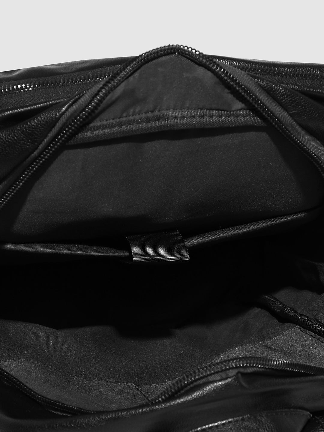 The Daily Dynamo Backpack - Onyx Black