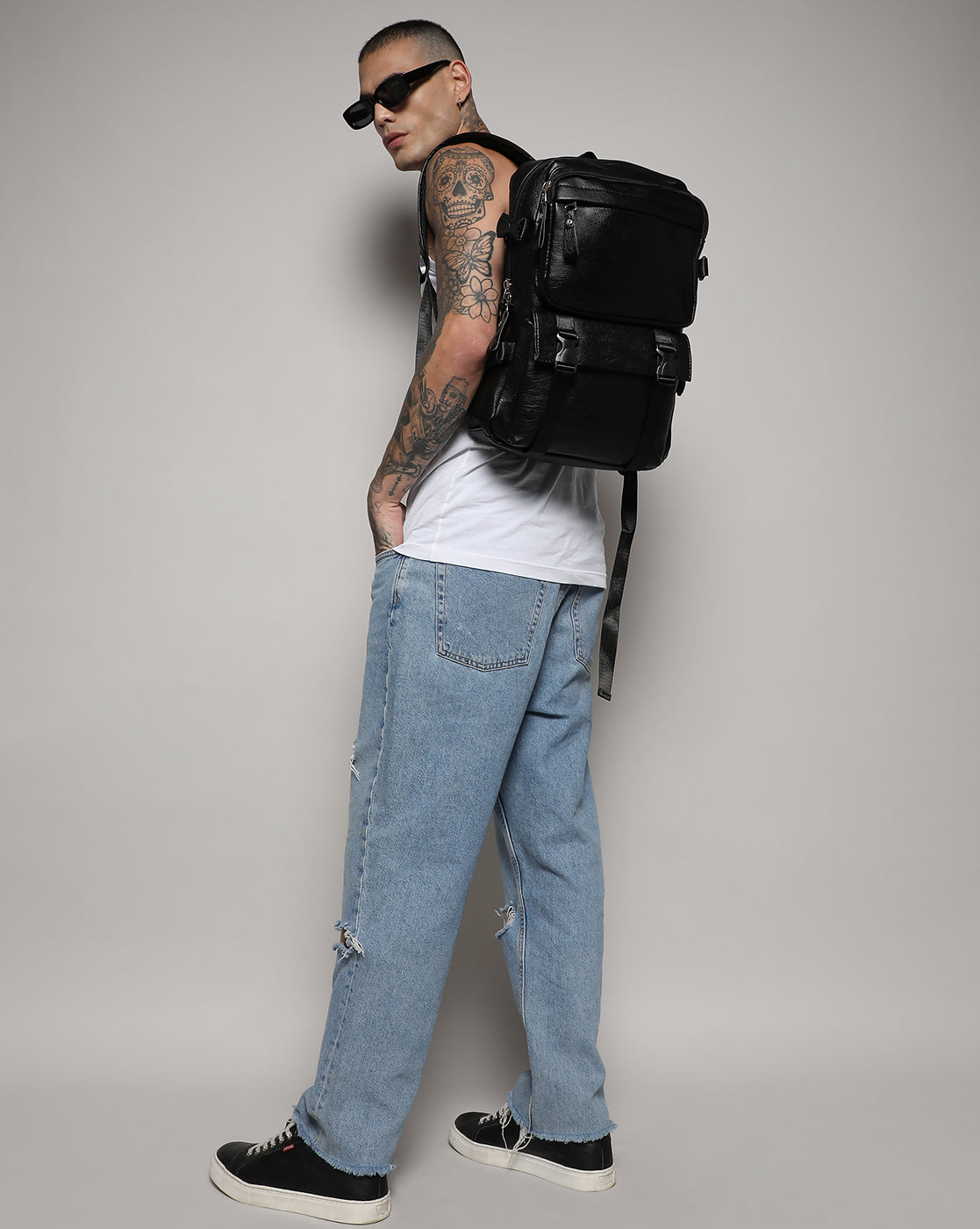 The City Dweller Backpack - Jet Black