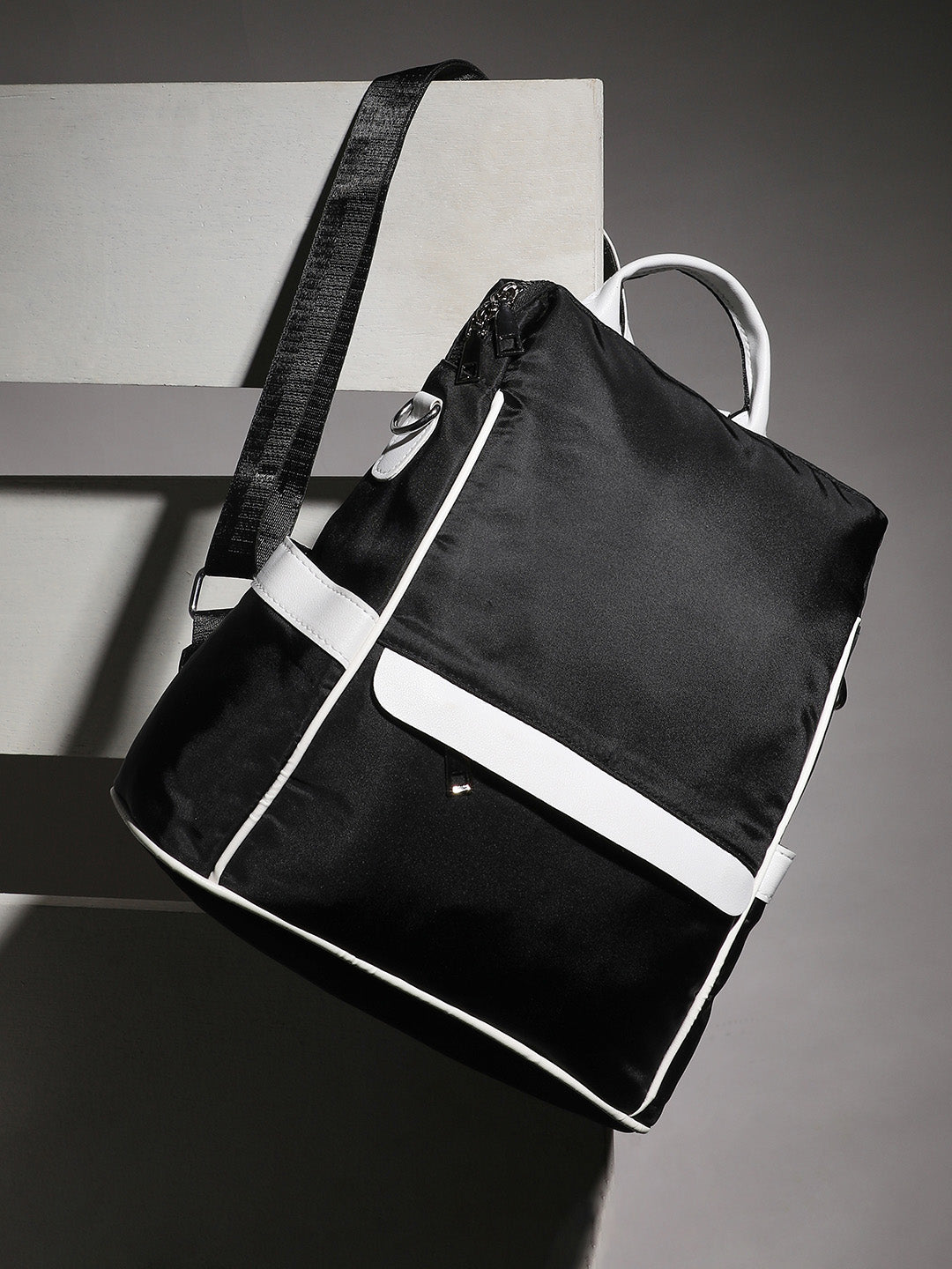 Urban Contrast Backpack - Black