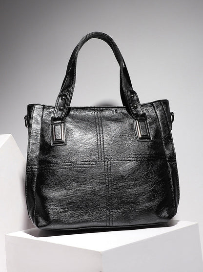 City Essential Handbag - Black