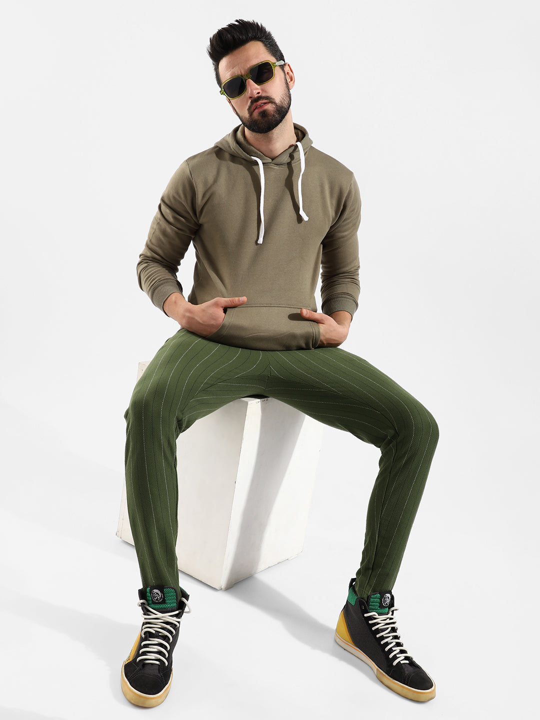 Cotton Solid Regular Fit Tracksuit For Casual Wear