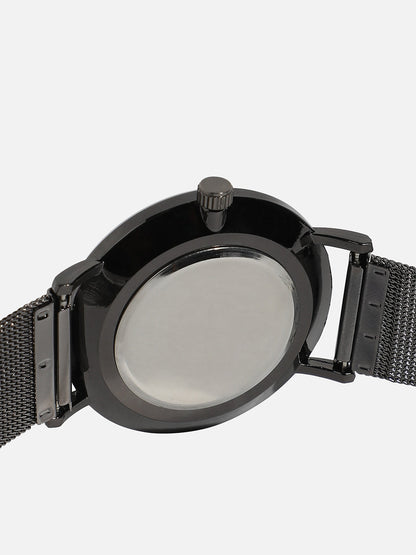 Round Black Analogue Watch