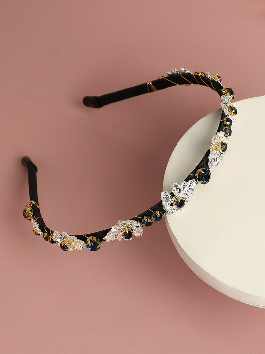 Sparkling Splendor: Adorning Hair with an Embellished Hairband