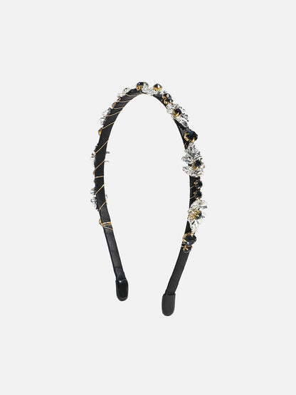 Sparkling Splendor: Adorning Hair with an Embellished Hairband