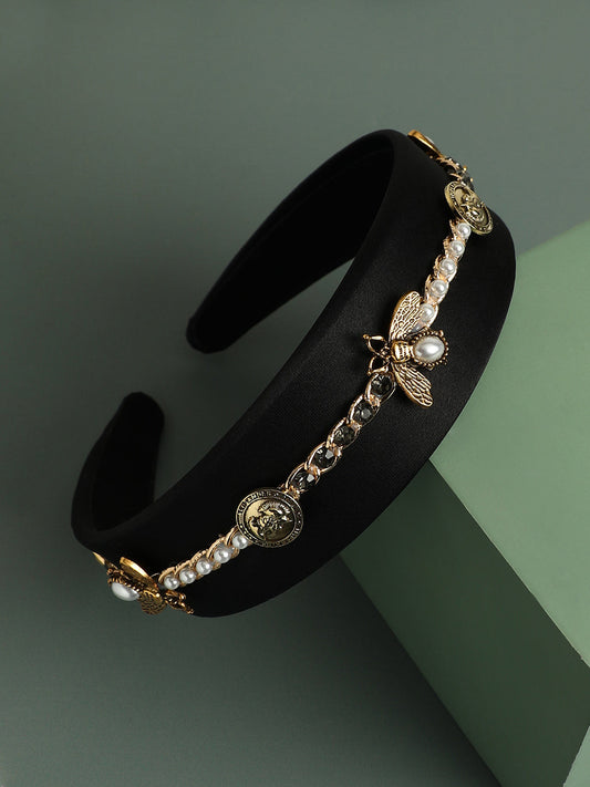 Fashionably Adorned: The Embellished Hairband Statement
