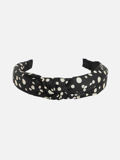 Glittering Accessory: The Embellished Hairband of Glamour
