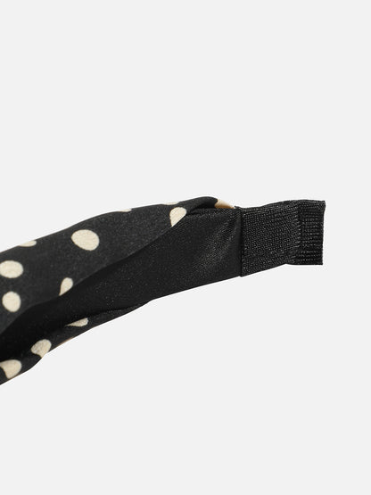 Glittering Accessory: The Embellished Hairband of Glamour