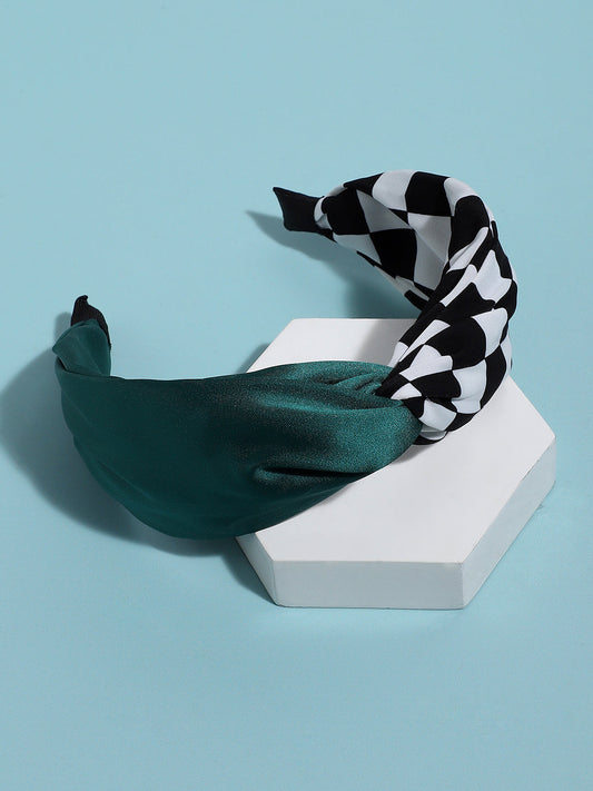 Fashionably Fabric: Adorning Your Tresses with a Hairband