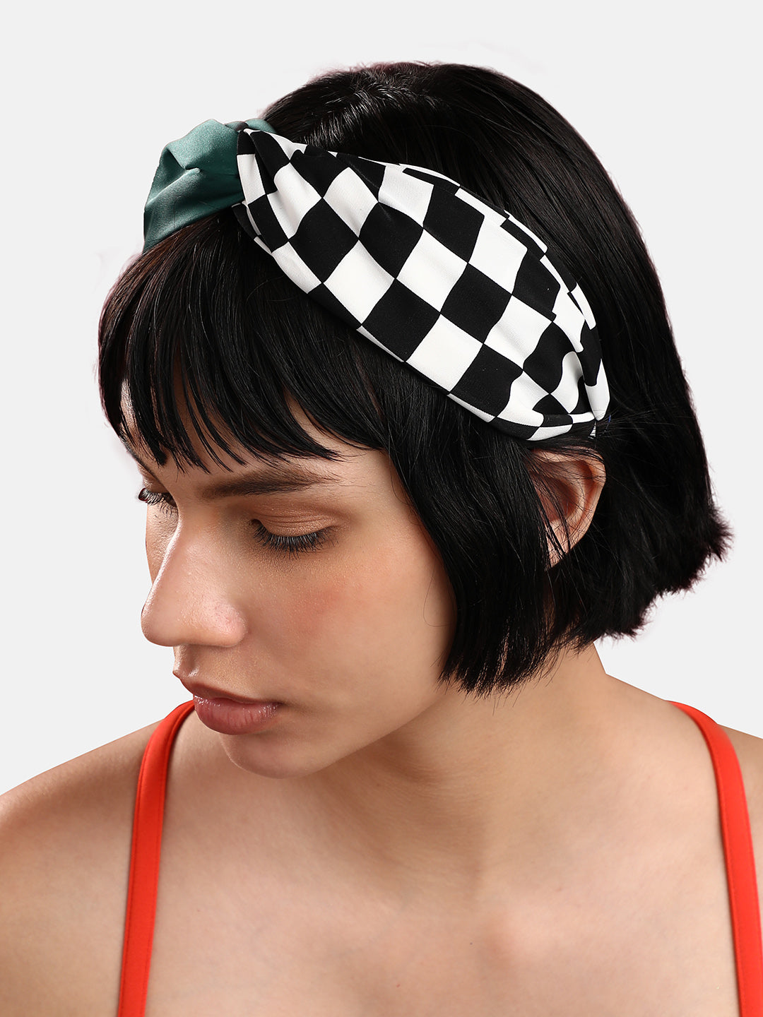 Fashionably Fabric: Adorning Your Tresses with a Hairband