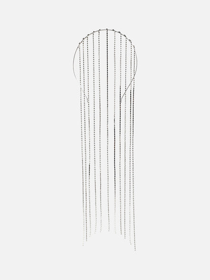 Regal Sparkle: Embracing Royalty with an Embellished Hairband