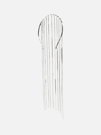 Regal Sparkle: Embracing Royalty with an Embellished Hairband
