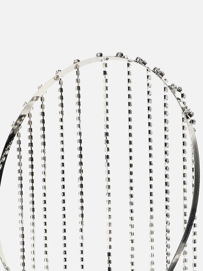 Regal Sparkle: Embracing Royalty with an Embellished Hairband