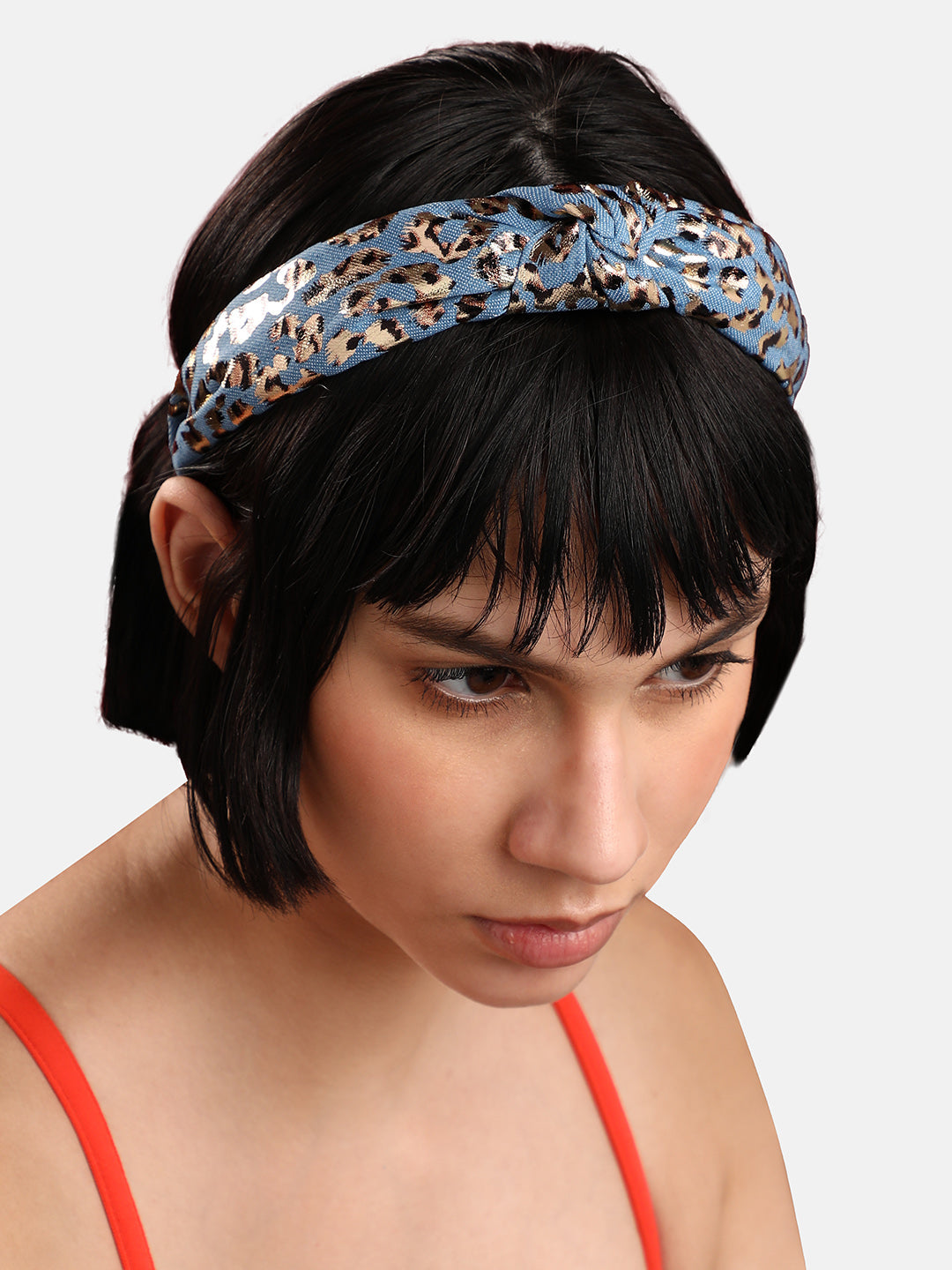 Glistening Charm: Accentuating Style with an Embellished Hairband