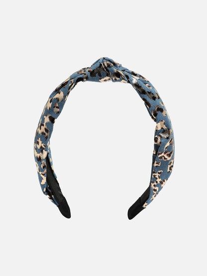 Glistening Charm: Accentuating Style with an Embellished Hairband
