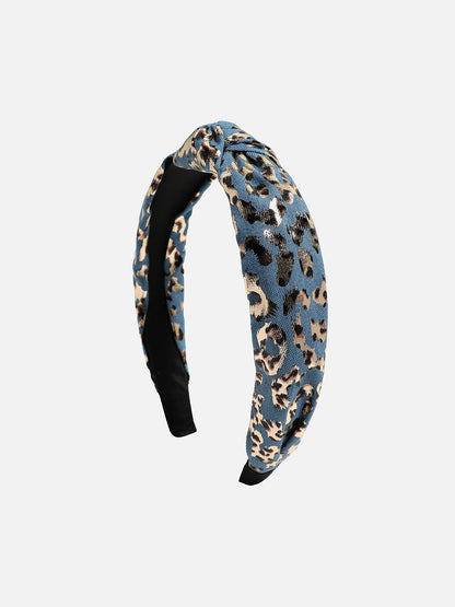 Glistening Charm: Accentuating Style with an Embellished Hairband