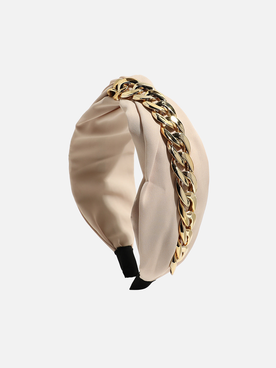 Glamour Halo: Adorned with an Embellished Hairband