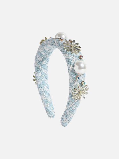 Dazzling Delight: Elevating Style With An Embellished Hairband