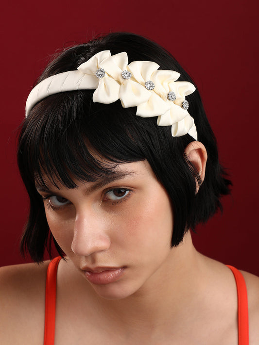 Bedazzled Elegance: Enhancing Hair With An Embellished Hairband