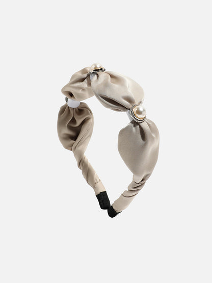 Wrapped In Comfort: The Cozy Fabric Hairband Touch
