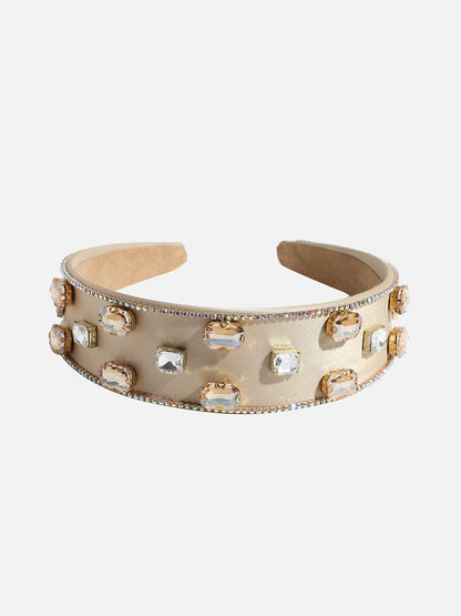 Jeweled Elegance: Crown Your Look with an Embellished Hairband