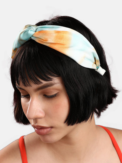 Fabric Finesse: The Chic Hairband for Everyday Style