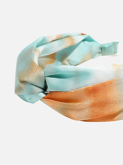 Fabric Finesse: The Chic Hairband for Everyday Style
