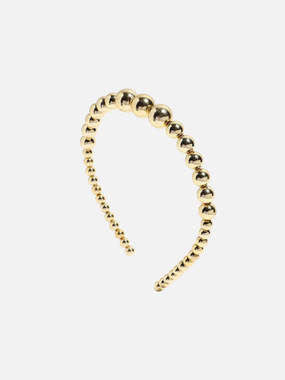A Touch of Glam: Elevate Your Hair with an Embellished Hairband