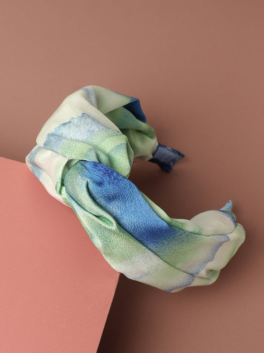 Effortless Elegance: Enhancing Your Look with a Fabric Hairband