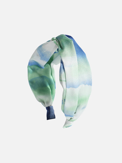 Effortless Elegance: Enhancing Your Look with a Fabric Hairband