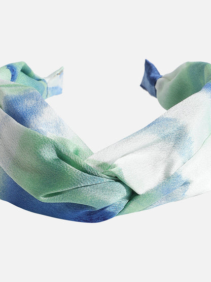 Effortless Elegance: Enhancing Your Look with a Fabric Hairband
