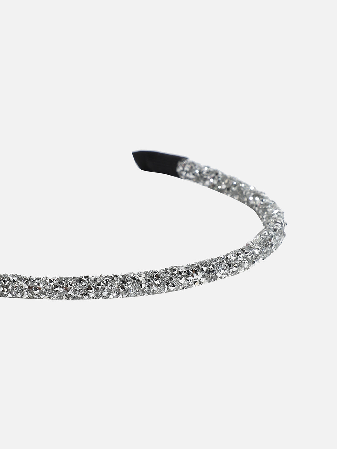 Crowning Glory: The Embellished Hairband Exquisite