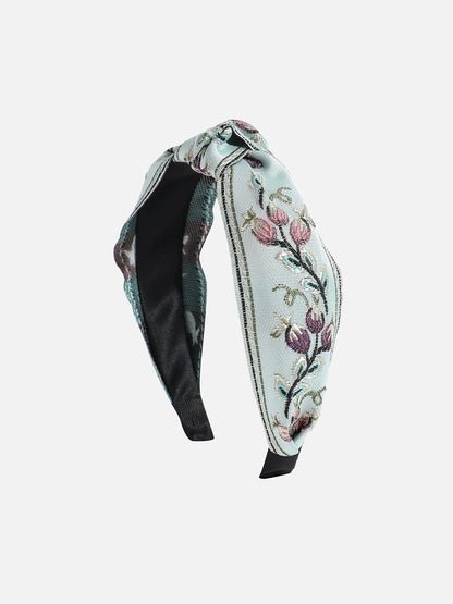 The Fabric Flair: A Stylish Twist to Your Hairstyle