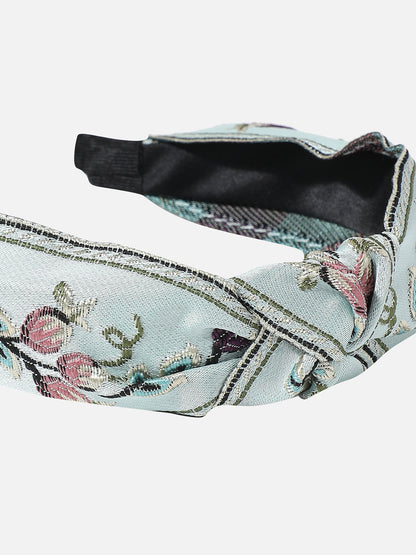 The Fabric Flair: A Stylish Twist to Your Hairstyle