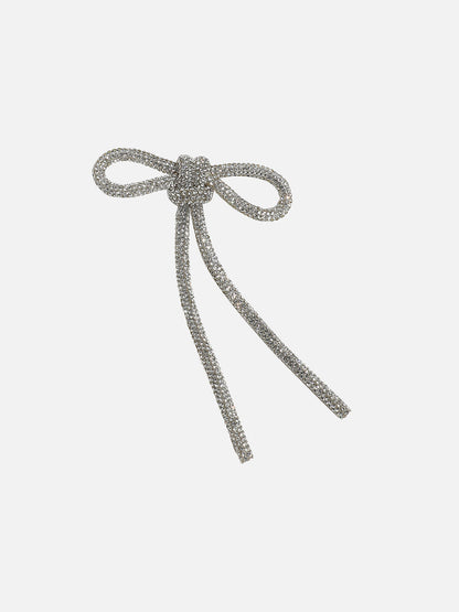 The Power of Pins: Unleashing Personal Style with Brooches