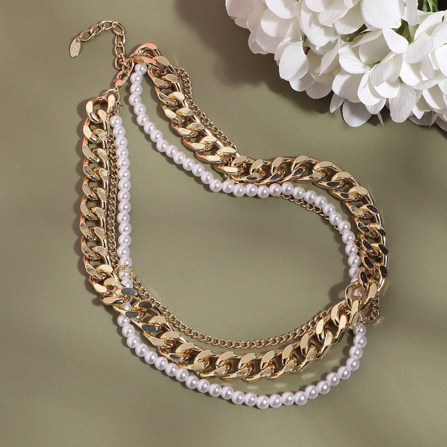 Gold-Plated Short Necklace Necklace