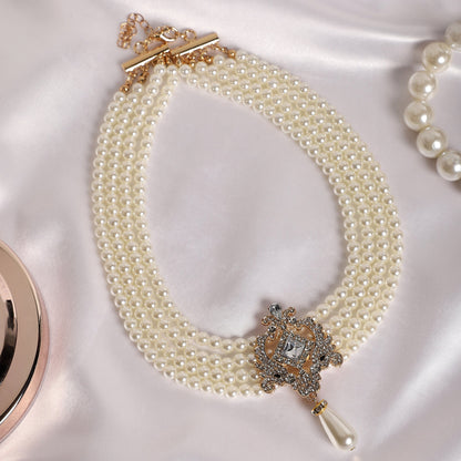 Gold-Plated Short Necklace Necklace