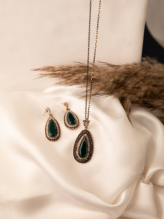 Gold Plated Designer Stone Necklace And Earring Set