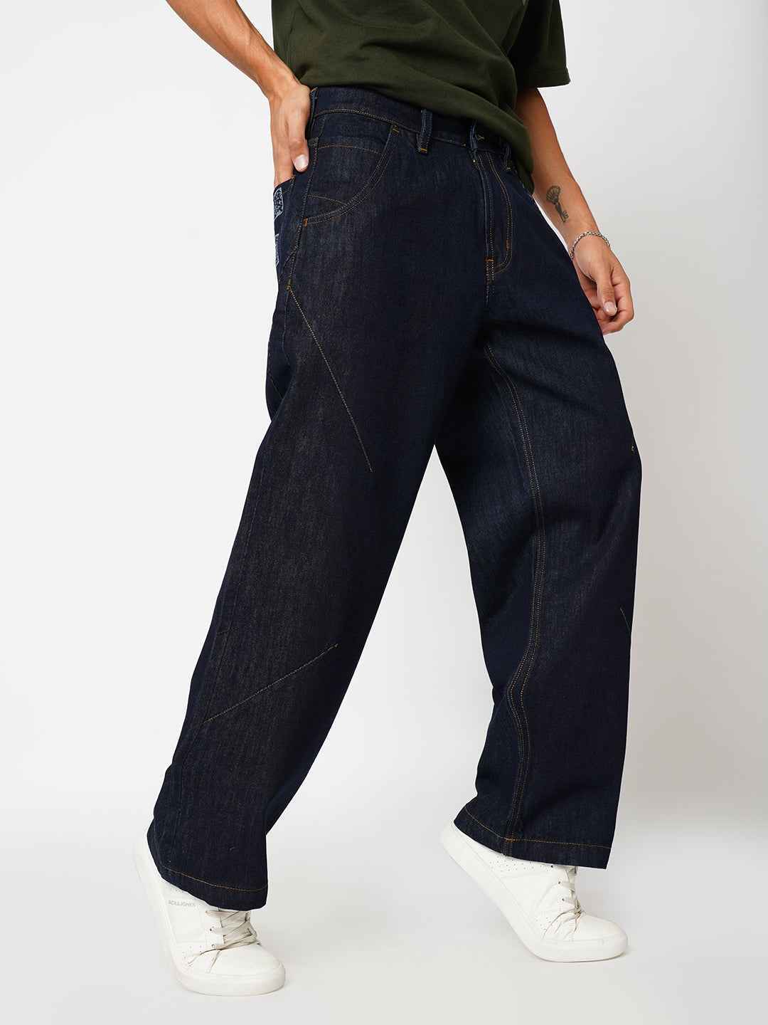 Men's Dart with Doodle Straight Fit Jeans B5IVE